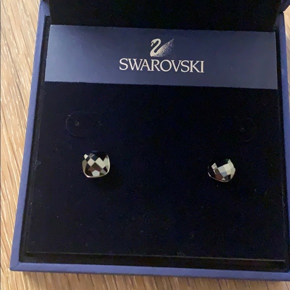 •SWAROVSKI• black rhinestone studs - Picture 2 of 3